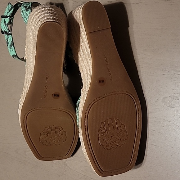 Vince Camuto Leather Green Snake Wedge Espadrille - size 9 - Picture 4 of 6